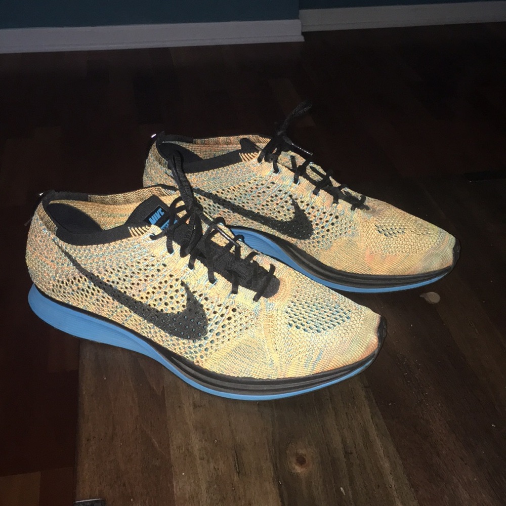 Nike Flyknit Racer
